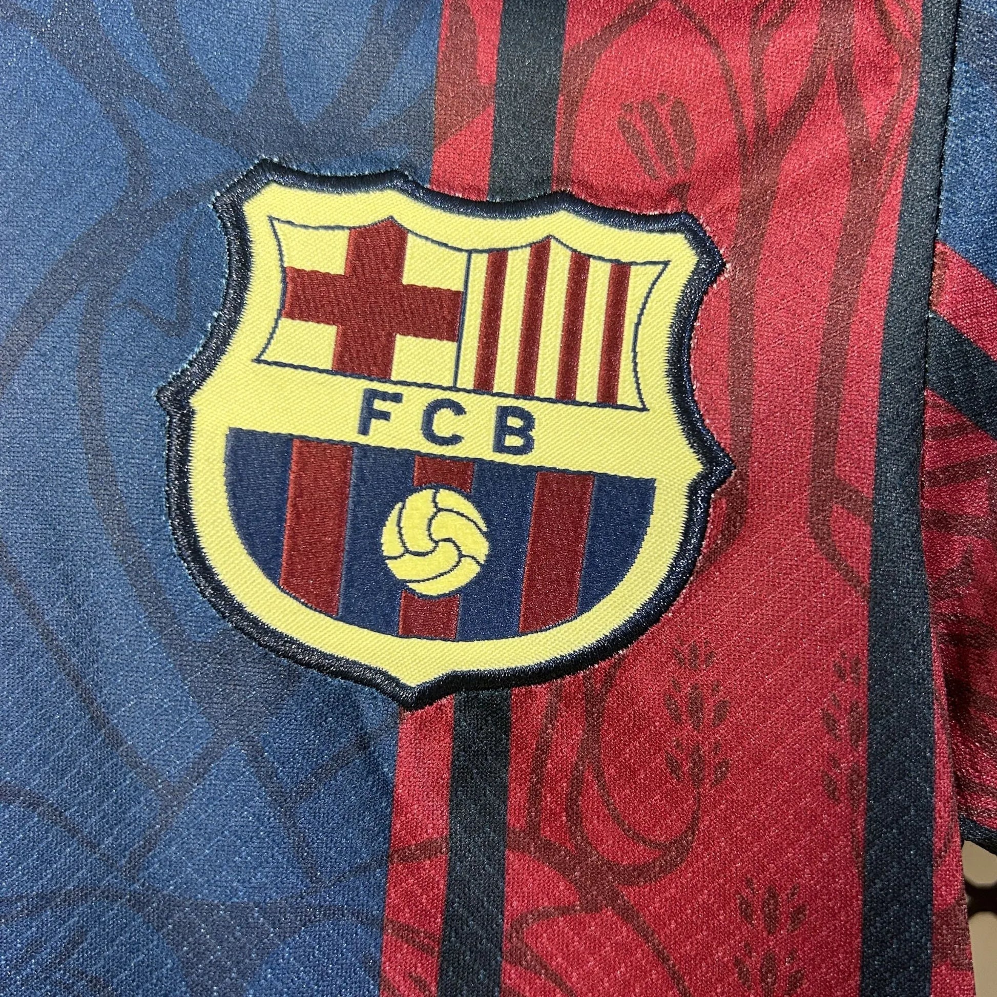 Barcelona Kids Kit - 2025/2026 Modernist - LEAKITS