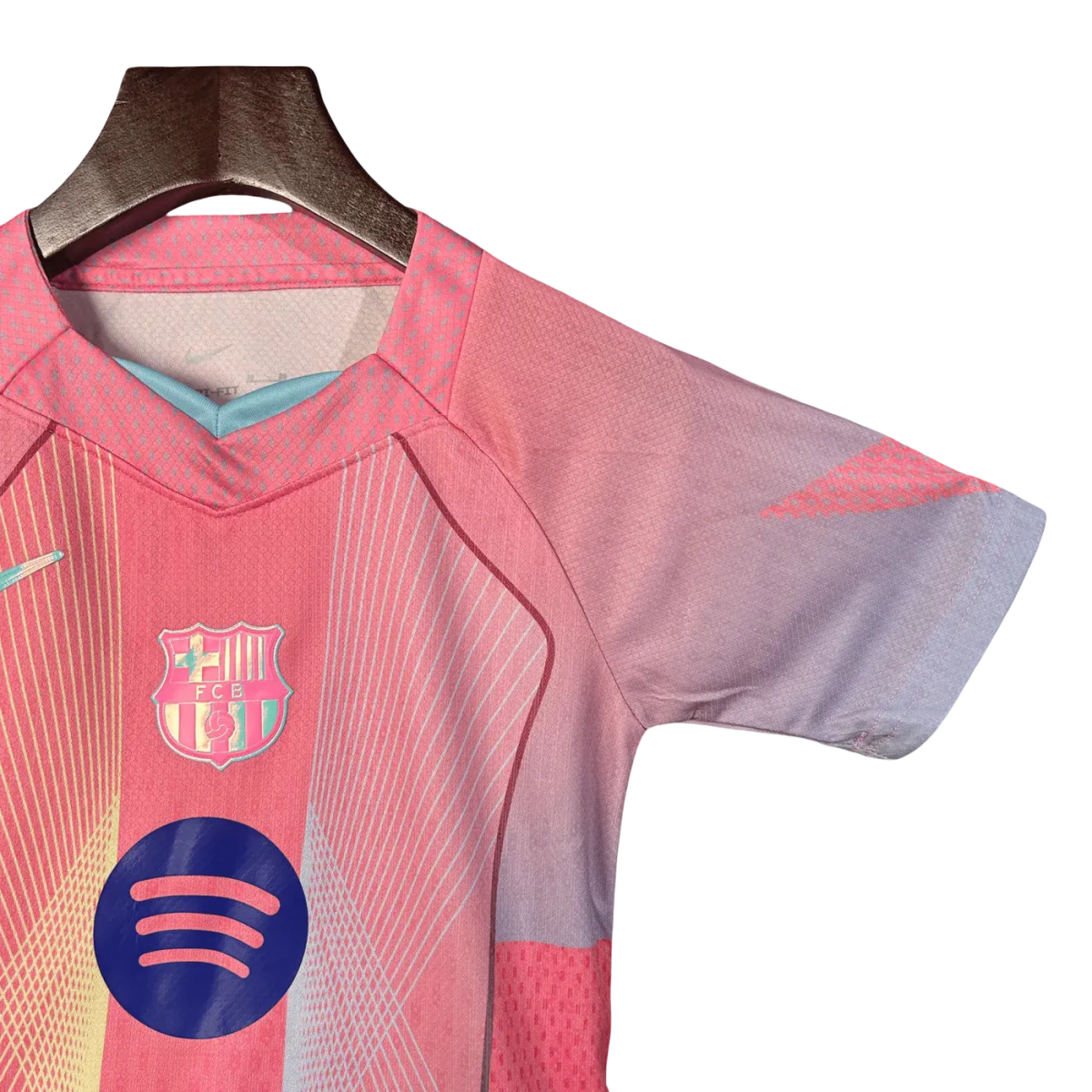 Barcelona Kids Kit - 2025/2026 Pink - LEAKITS