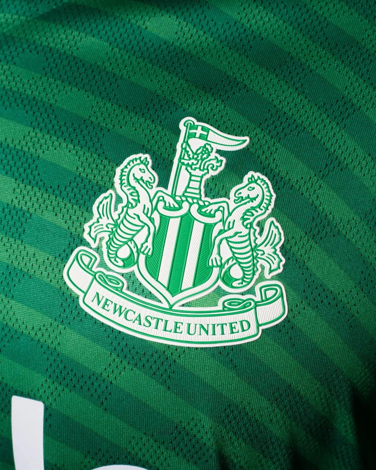 Newcastle united away kit 25/26 green design authentic construction heritage quality